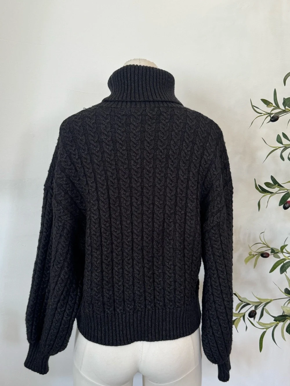 Tahari classic cozy